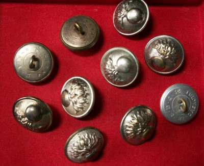 FRANCE - LOT OF 10 BUTTONS ''A LA GRENADE'' DIAMETER 21mm white