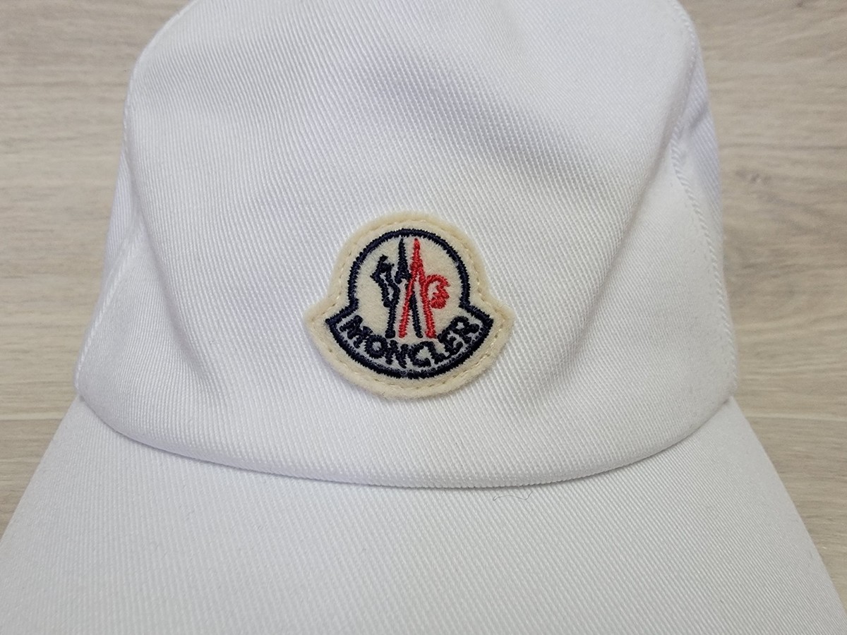 Auth Moncler Kids Children's Baseball Cap Hat White Patch Logo