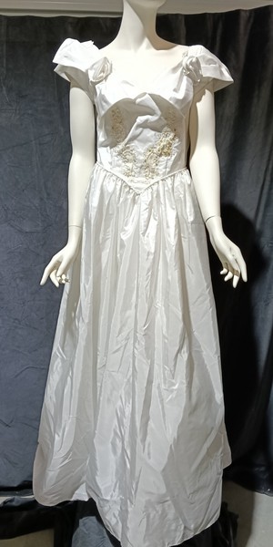 Wedding Dress Size 14 - 16