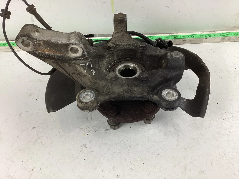 2013-2017 Dodge Grand Caravan Front Right Spindle Knuckle Bearing Hub OEM - Image 2 of 4