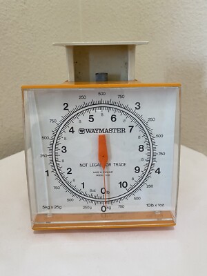 Vintage Kitchen Scale Orange Acrylic Waymaster Made in England Front 10 lb 25g