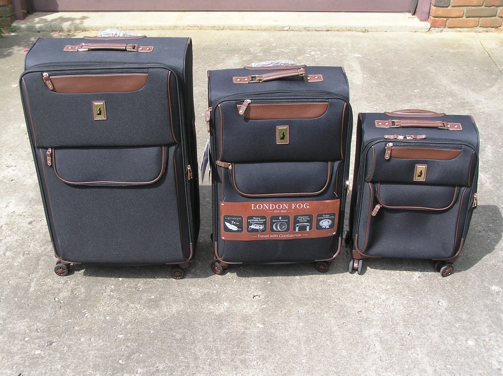 LONDON FOG Westminster Expandable Spinner Suitcase SET OF TH