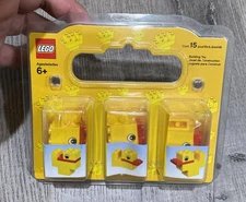 LEGO Minifigures Easter Chicks #852995 - New Sealed