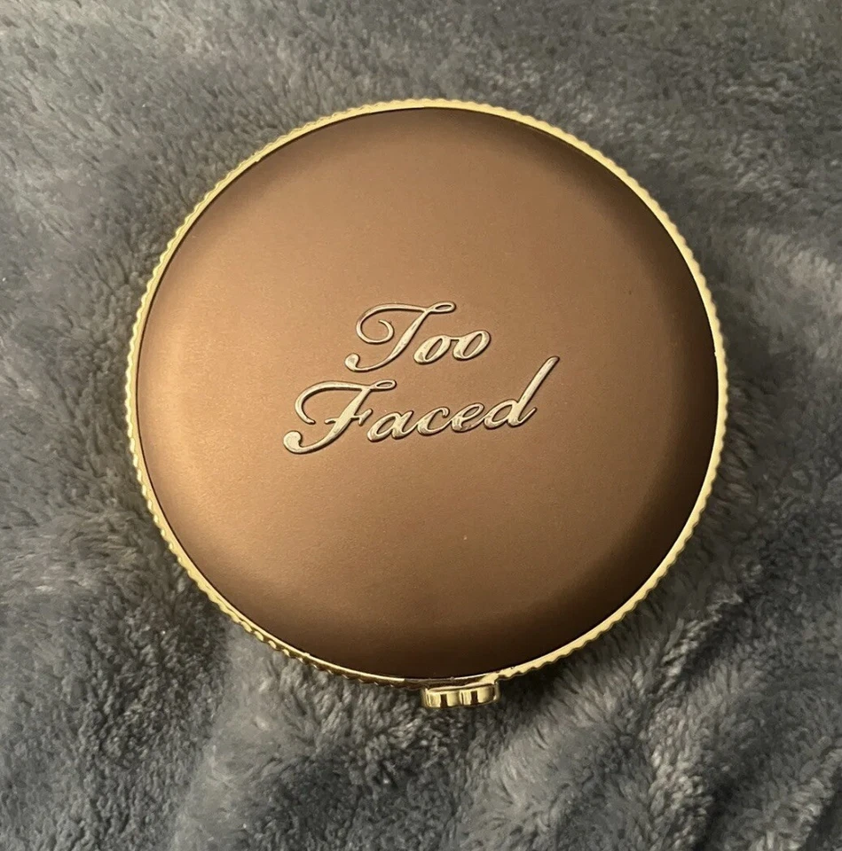 Too Faced Milk Chocolate Soleil Long Wear Matte Bronzer New - Image 2 of 4