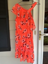 Express Dress Size 8 Asymmetrical Floral Pattern Lace Trim