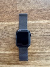 Apple Watch Series 7 45mm, genuine Milanese loop strap