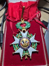 #175 ~ France - Décoration Legion D'honneur Commandeur Années 60 Corne 1 75g