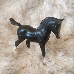 Breyer Black Horse Model Plastic Figurine Stablemates Size