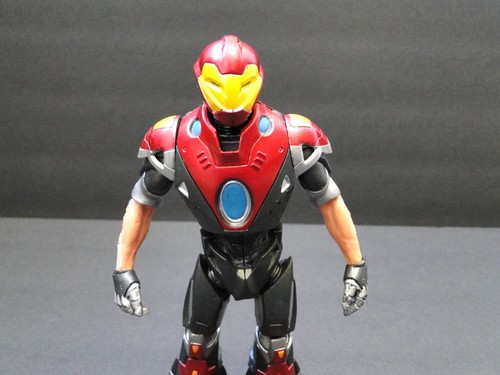 2008 Marvel Select: Ultimate Iron Man Action Figure - Picture 3 of 10