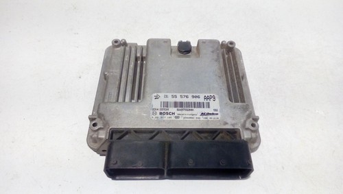 OPEL INSIGNIA A G09 Motorsteuergerät ECU 0281017105 1.96 Diesel 96kw 28533581
