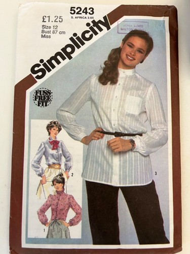 Simplicity .Vintage Sewing Patterns. Complete.Used. - Picture 9 of 65