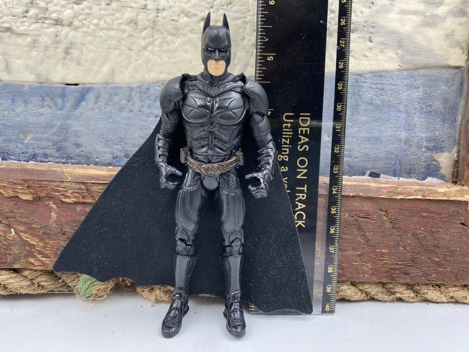 The Dark Knight Rises Caped Crusader Batman Action Figure 4