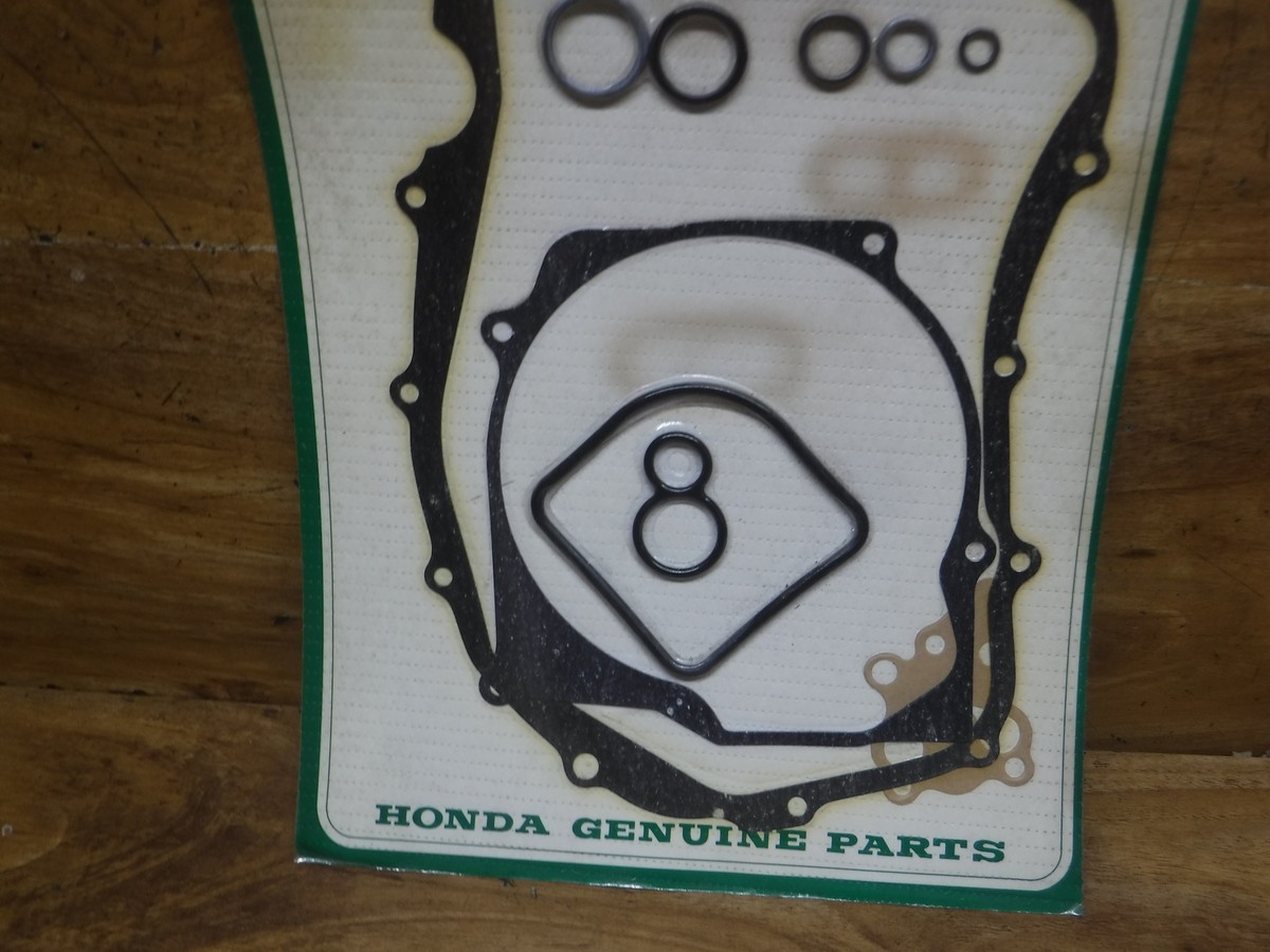 80-81 NOS HONDA CB400T HAWK OEM GASKET KIT B 06111-413-000 BOTTOM