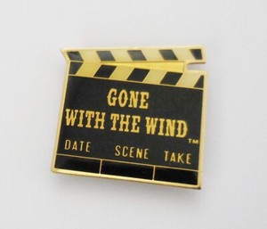 VINTAGE ENAMEL REFRIGERATOR MAGNET GONE WITH THE WIND DESIGN NR