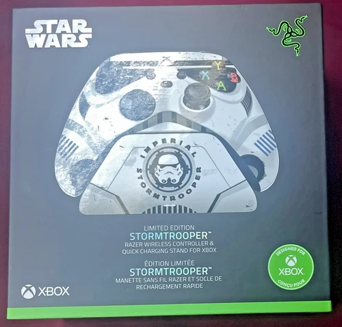 Razer Wireless Controller for Xbox One/Series S/X - Stormtrooper (w/ Chrg Stand)