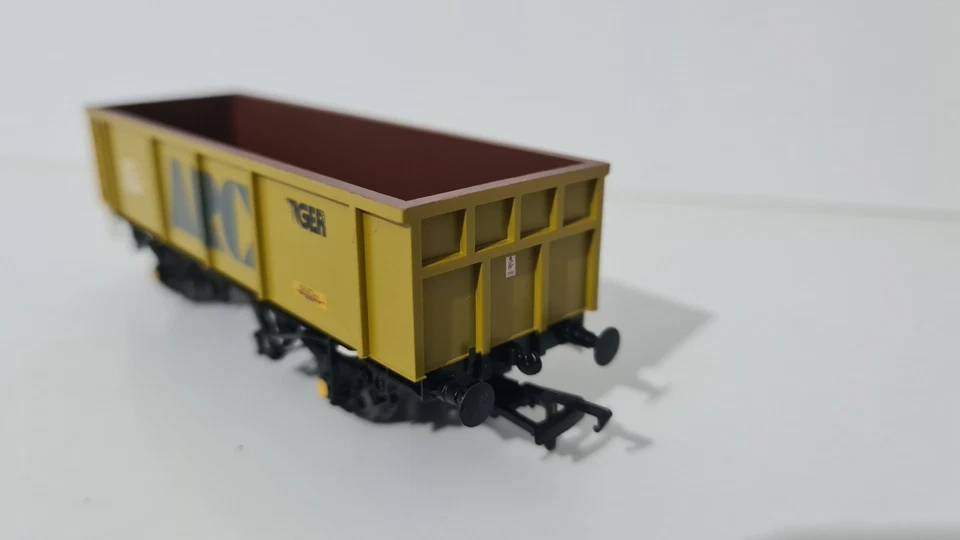 Bachmann 37-552B 46 Ton PNA Box Mineral Wagon TRL5322 ARC (Tiger) 4 wagons Set B - Image 3 of 4