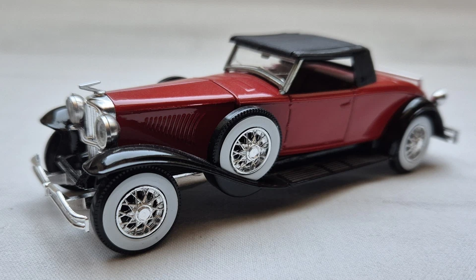 Duesenberg J Spider 1935 / Hachette Solido 1/43 - Photo 2/4