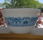 Vintage Pyrex Blue Horizon 1-1/2 Pint Nesting Mixing Bowl 401 White & Blue