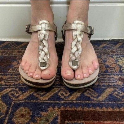 EUC OTBT Graceville Leather Upper Braided T Strap Wedge Sandal