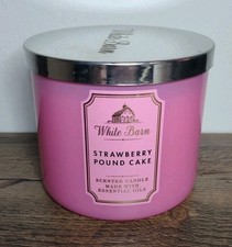 White Barn Strawberry Pound Cake 3 wick Candle 14.5oz Strawberries Essential Oil