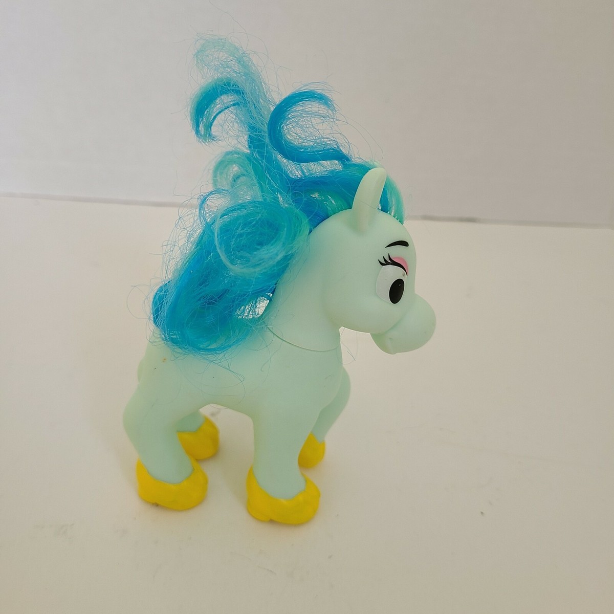 Disney 2013 Minnie Mouse Bowtquie Blue Pony Replacement Part | eBay