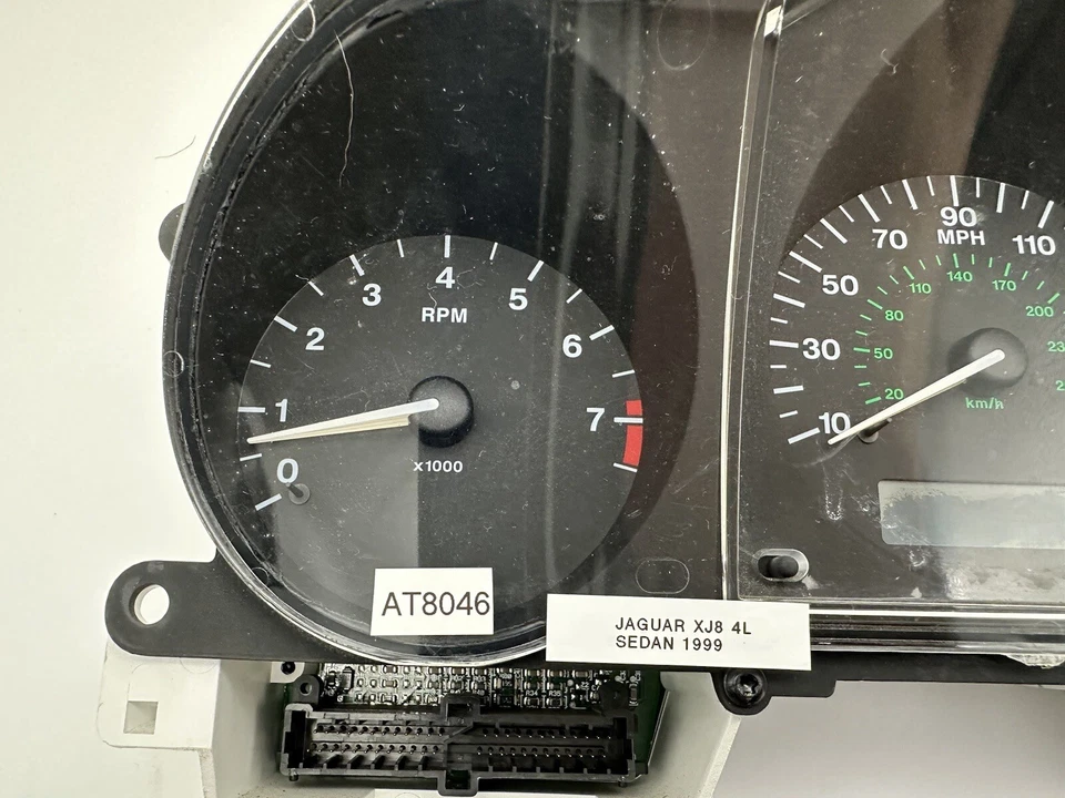 Medidores de cuadro de instrumentos velocímetro sedán Jaguar XJ8 XK8 OEM 98-03 Foto 3 de 4