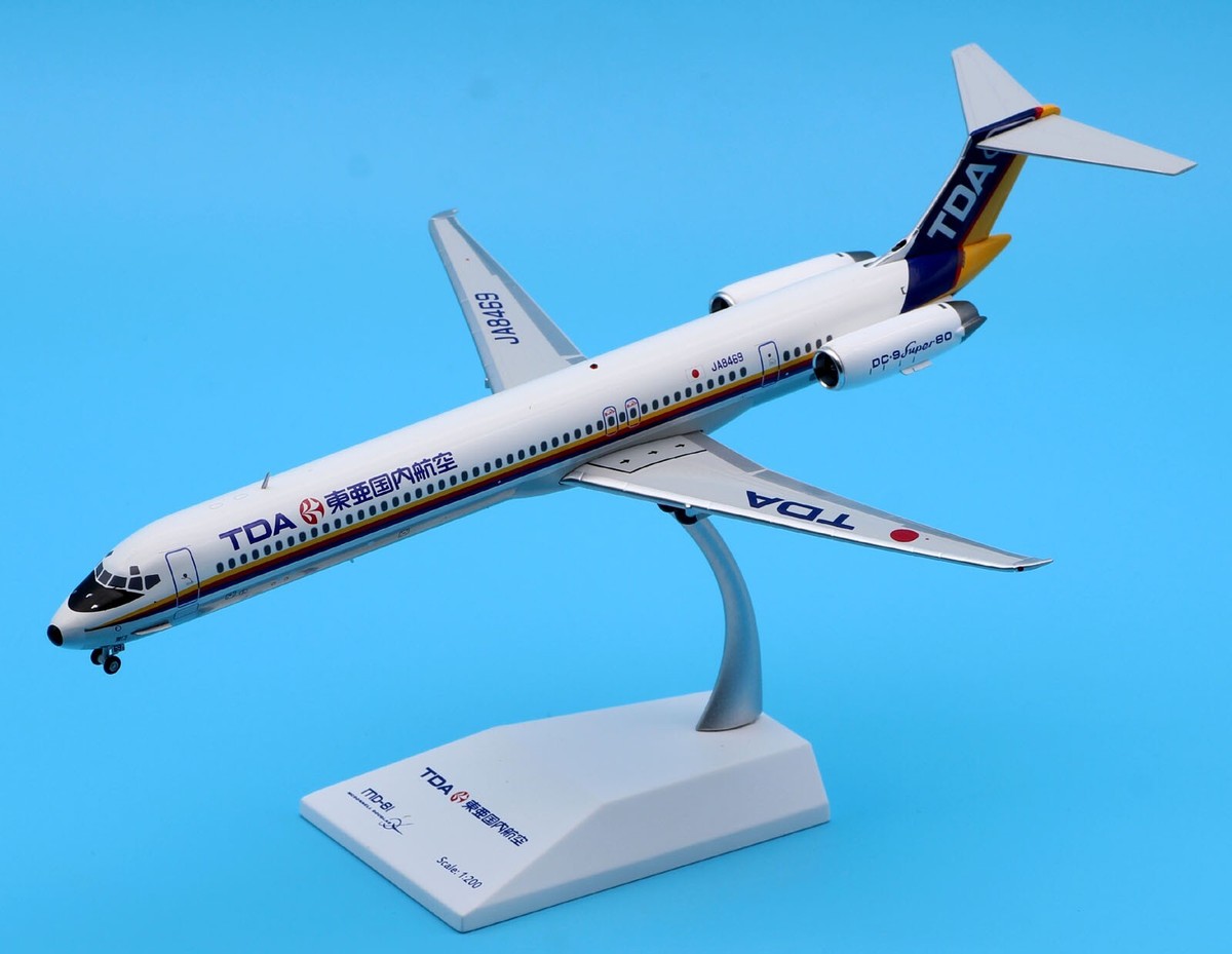 JC Wings 1:200 Toa Domestic Air MCDONNELL DOUGLAS MD-81 JC Wings 1:200 Toa Domestic Air MCDONNELL DOUGLAS MD-81