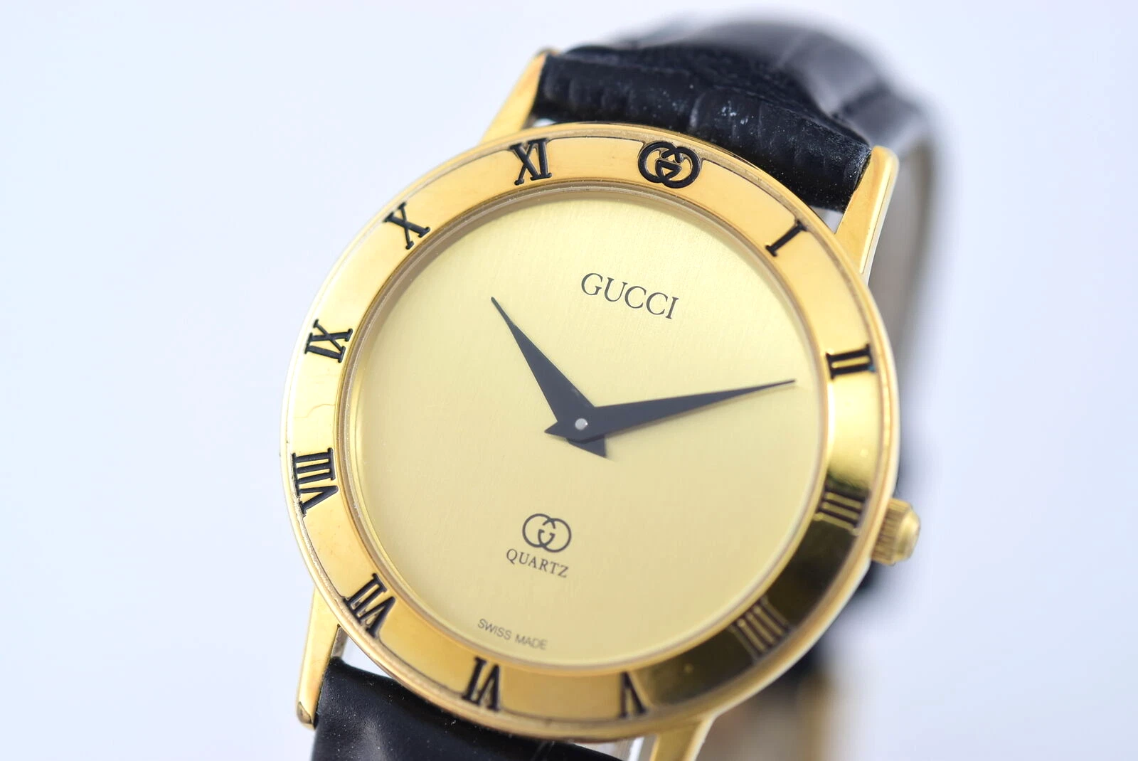 Montre unisexe femme GUCCI 3100J cadran doré quartz mode suisse bracelet neuf 3100 J