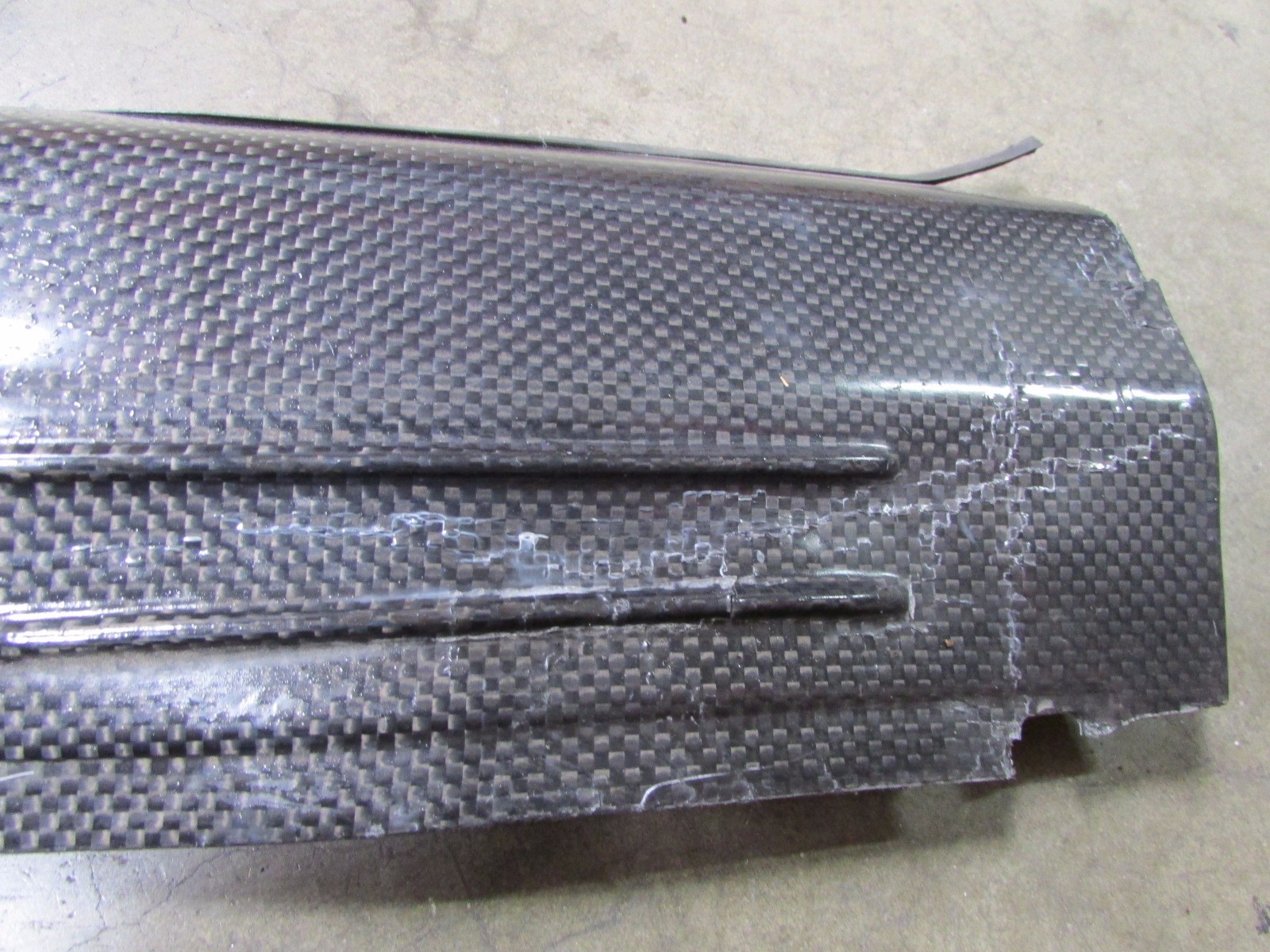 Ferrari 599 GTB, RH, Right Door Step Plate, Carbon Fiber, Cracked, P/N 69364800