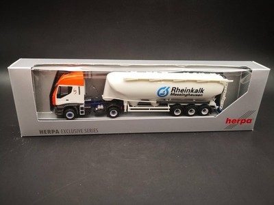 Herpa Iveco Stralis ''Universal Transporte/Rheinkalk''  Sattelzug *Vi1019-2-3030