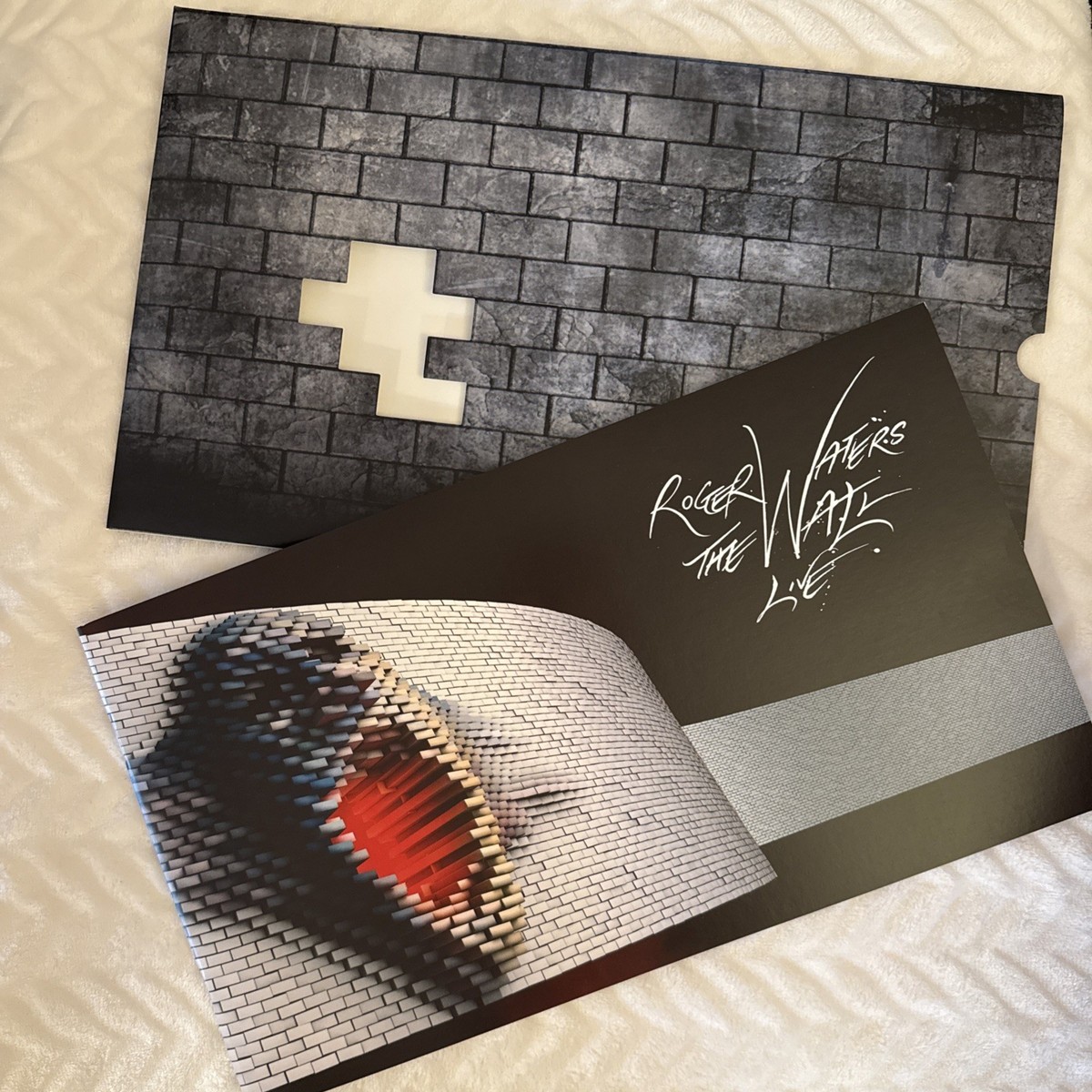 Roger Waters 2010 the Wall Live Tour Memorabilia | eBay