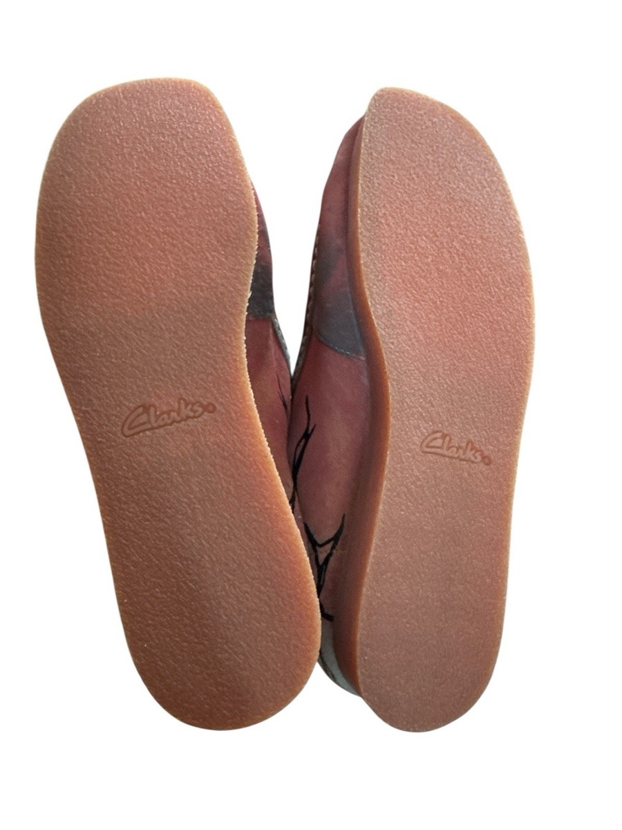 Rare Clarks Originals Wallabee Evo Stranger Things The  display picture 3