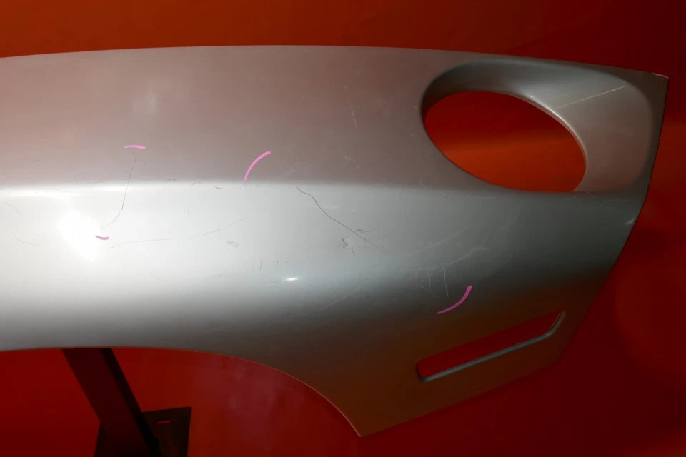 GUARDABARROS PASAJERO DERECHO PORSCHE 928 1987 1988 1989 1990 1991 1992 1993 1994 1995 Foto 3 de 4