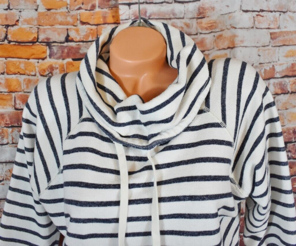 CHAPS Large Drawstring Turtleneck Cowl Sweatshirt… - image 4