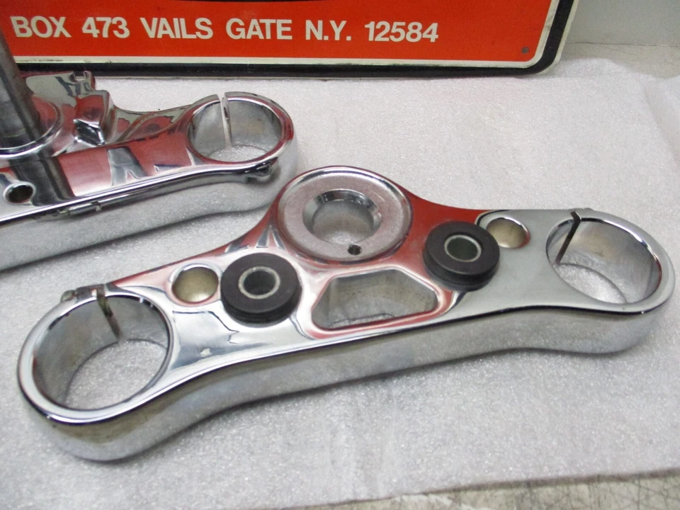 V-TWIN MFG HARLEY DAVIDSON DYNA SUPERGLIDE FXD TRIPLE TREE 49MM 2006-2007 Foto 2 de 4