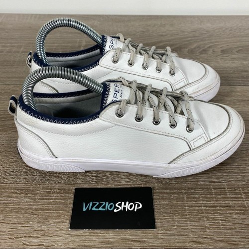 sperry deckfin sneaker