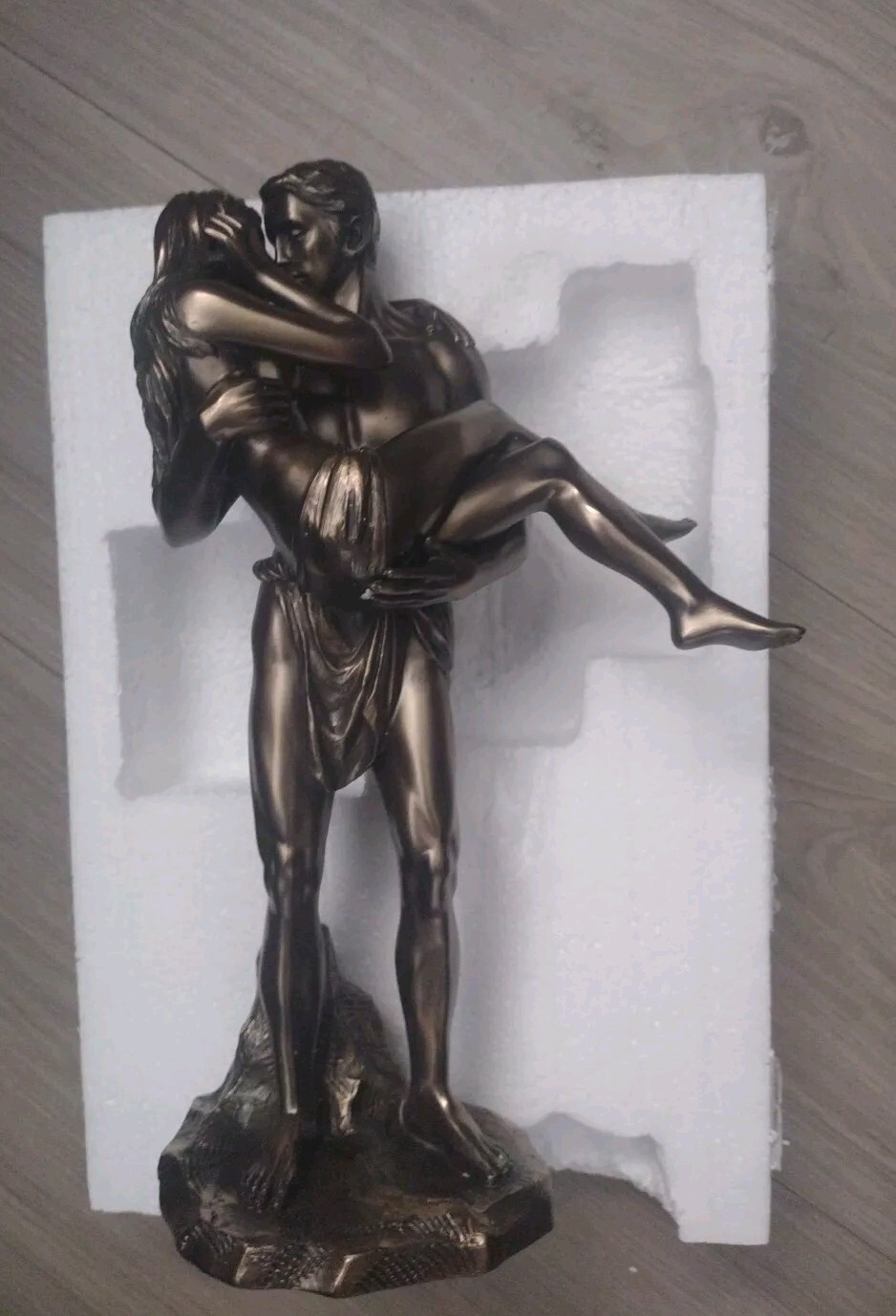 Picture 1 of 2