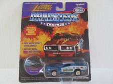 1995 Johnny Lightning Dragster -- 1/64th scale -- Stock  1030