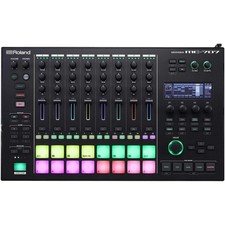 Roland MC-707 GROOVEBOX AIRA Sampler Sequencer Effecter Looper 8-Track MC707