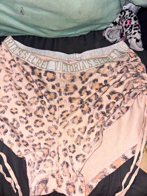 Victoria's Secret Boyshort Panties Leopard Print Pink/Gray Logo Size L
