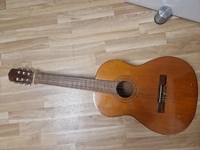 Klassische Konzert Gitarre Mit Gebrauchsspure...
