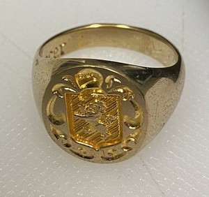 Vintage Gold Reverse Seal Intaglio Coat Of Arms Signet Ring Heraldry House 1970s