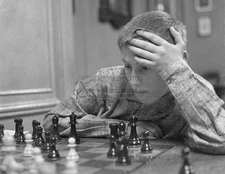 CHILD BOBBY FISCHER CHESS PLAYER BROOKLYN 1956 8.5X11 PHOTO