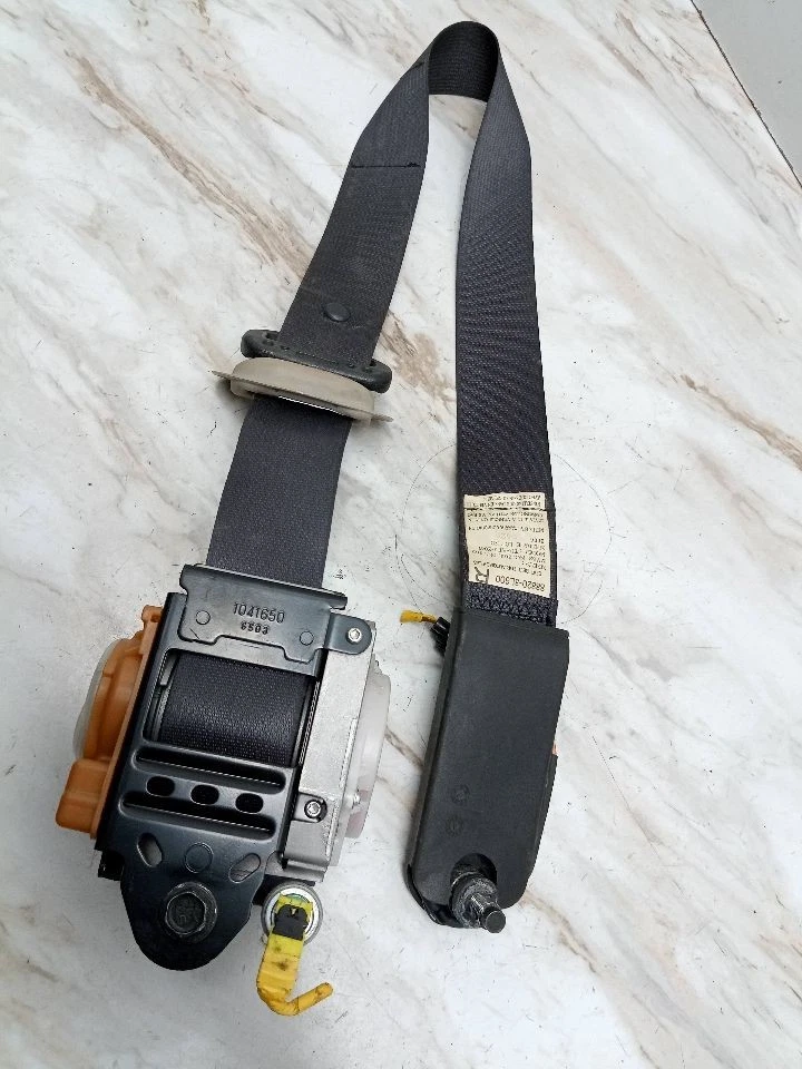 Used Front Right Seat Belt Front fits: 2007 Hyundai Azera passenger retractor Fr Foto 2 de 4