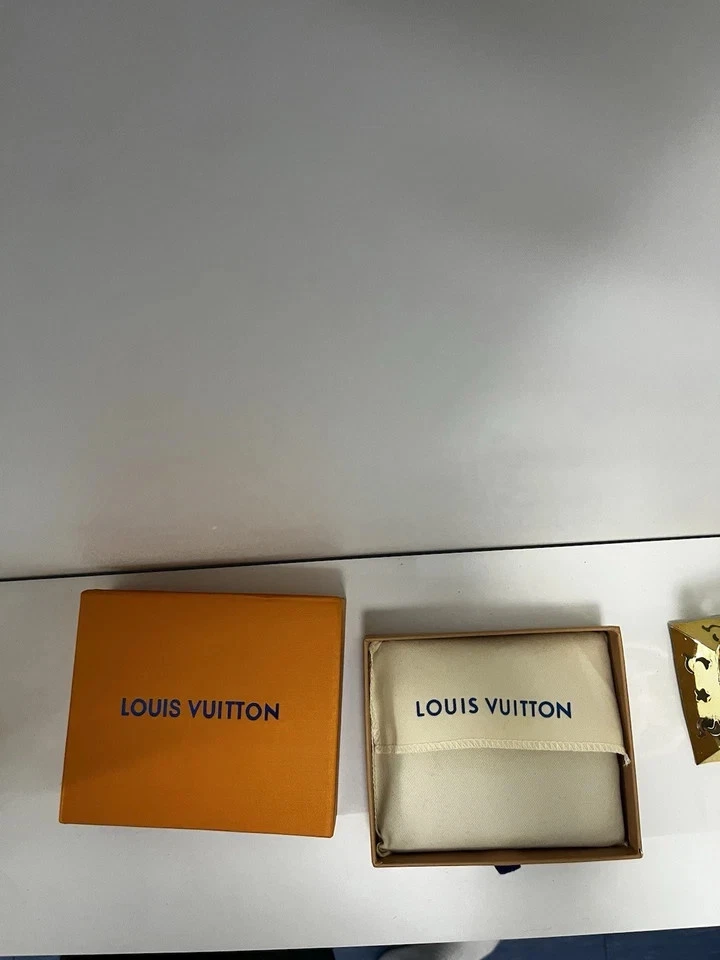 Carteira masculina Louis Vuitton monograma múltiplo lona fina preta com caixa - Imagem 3 de 4