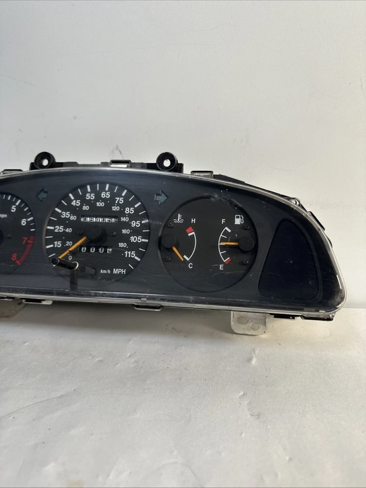 99-01 ESTEEM SPEEDOMETER CLUSTER OEM 257310-5913 D5 Foto 3 de 4
