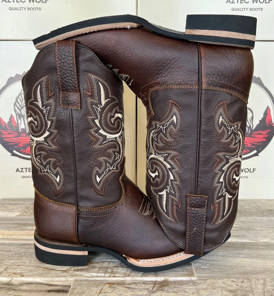 BOTAS DE RODEIO MASCULINAS COWBOY WESTERN COURO GENUÍNO MARROM RESISTENTE A ÓLEO BIQUEIRA QUADRADA - Imagem 2 de 4