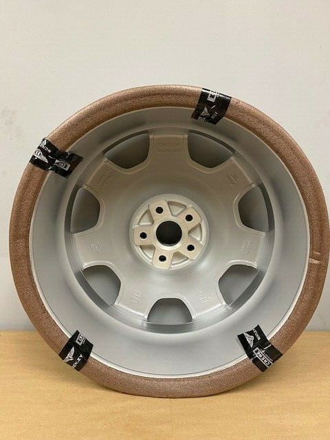 BRAND New OEM Bentley Continental Flying Spur GT GTC 19 inch Wheel 3w0601025f