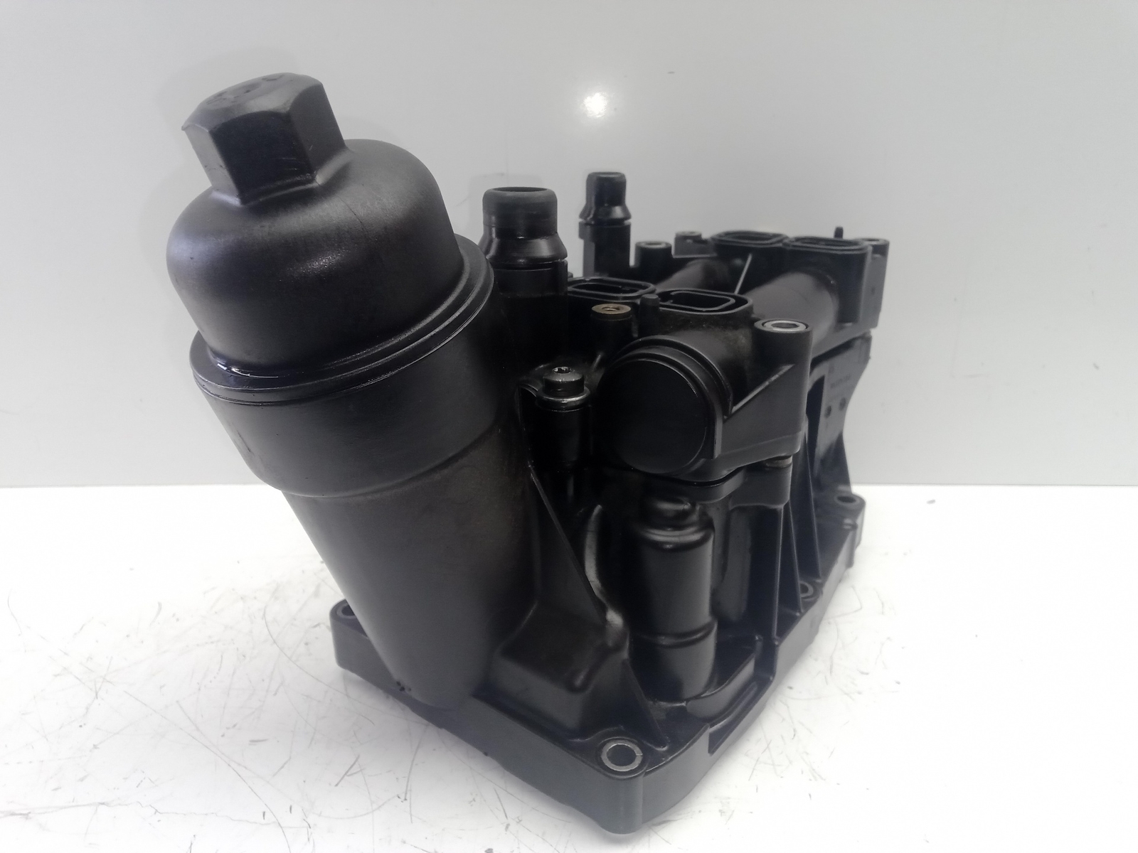 70379327 ÖLFILTERHALTERUNG / MAHLE / 680604 FÜR BMW SERIE 3 