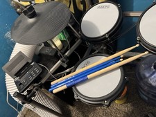 Simmons Titan 20 Electronic Drum Kit With Mesh Pads and Bluetooth